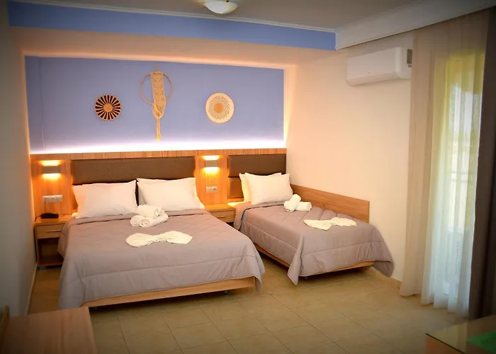 Denis Hotel And Bungalows