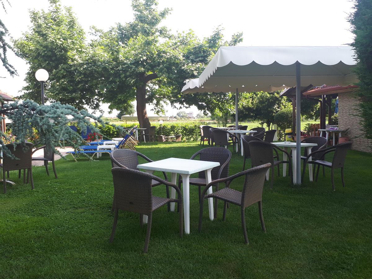 Hotel Denis And